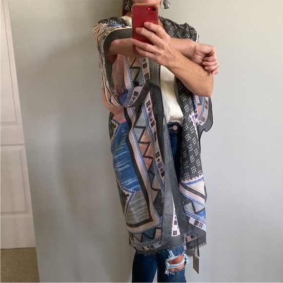 Geo Print Boho Kimono - Picture 8 of 9